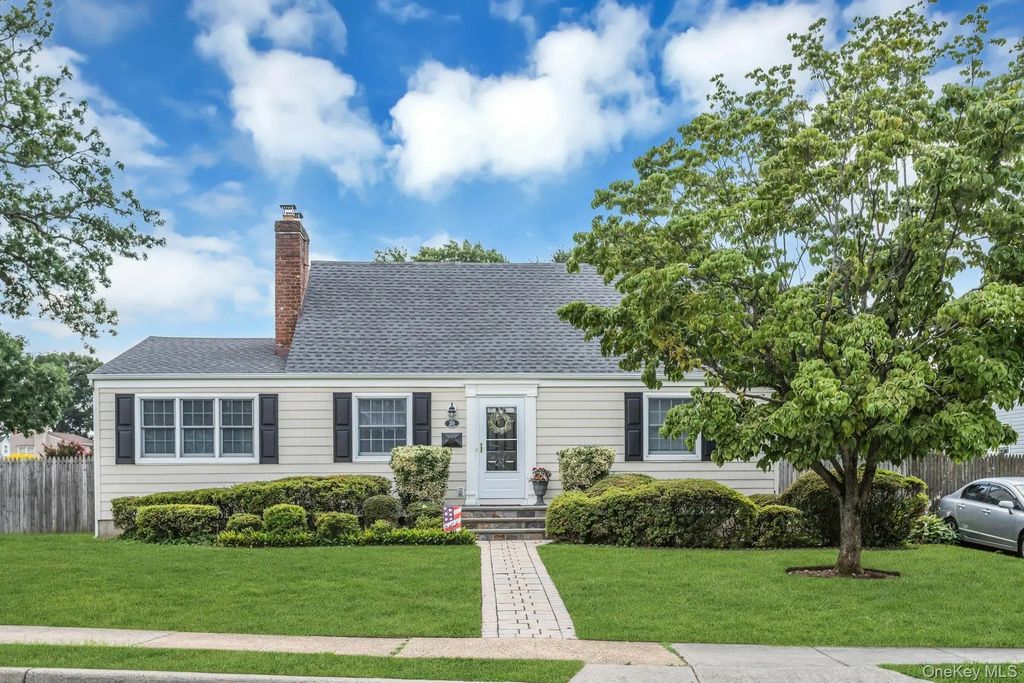 29 Timber Road, Glen Cove