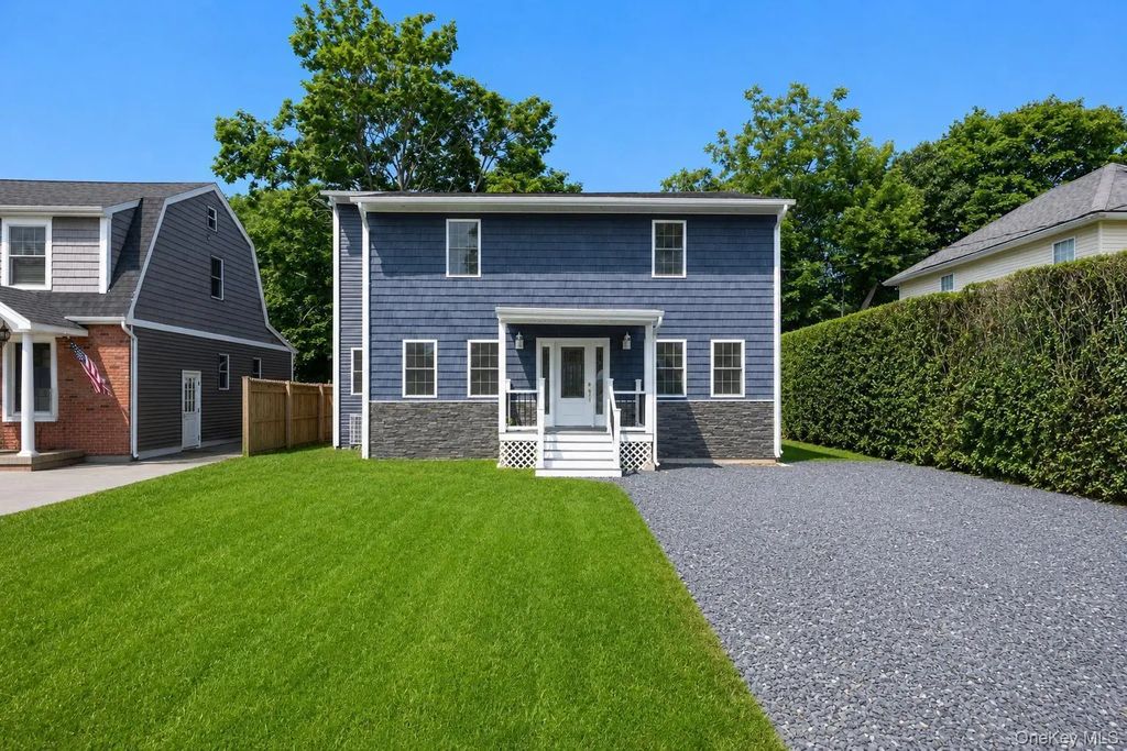 306 Greeley Avenue, Sayville