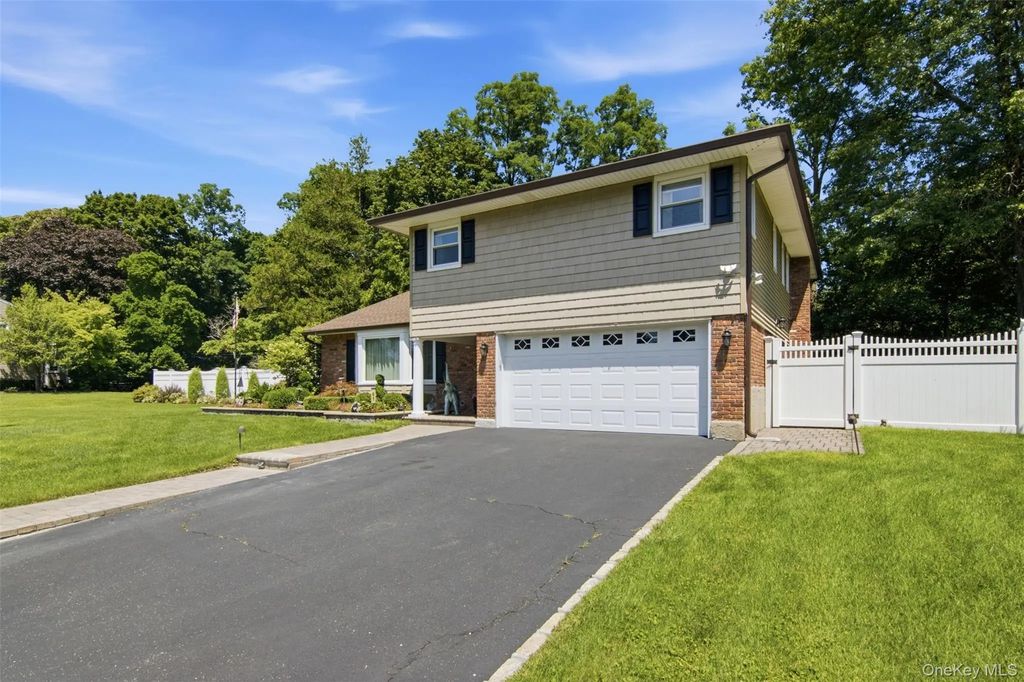 61 Viola Drive, Glen Cove