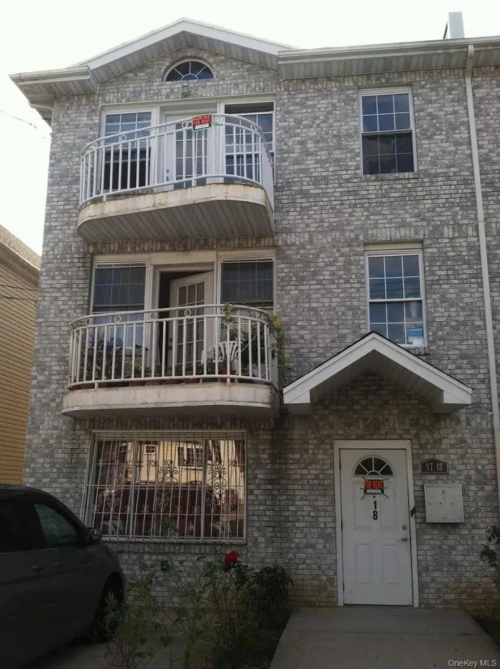 9718 125th Street, Richmond Hill