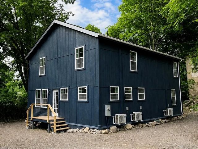 12 Enderly Lane, Ellenville