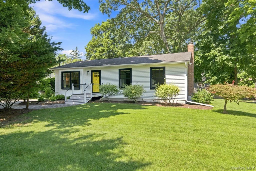 20 Lynbrook Drive, Sound Beach