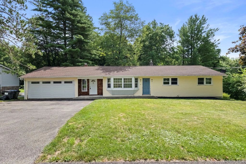 23 Oakland Avenue, Walden