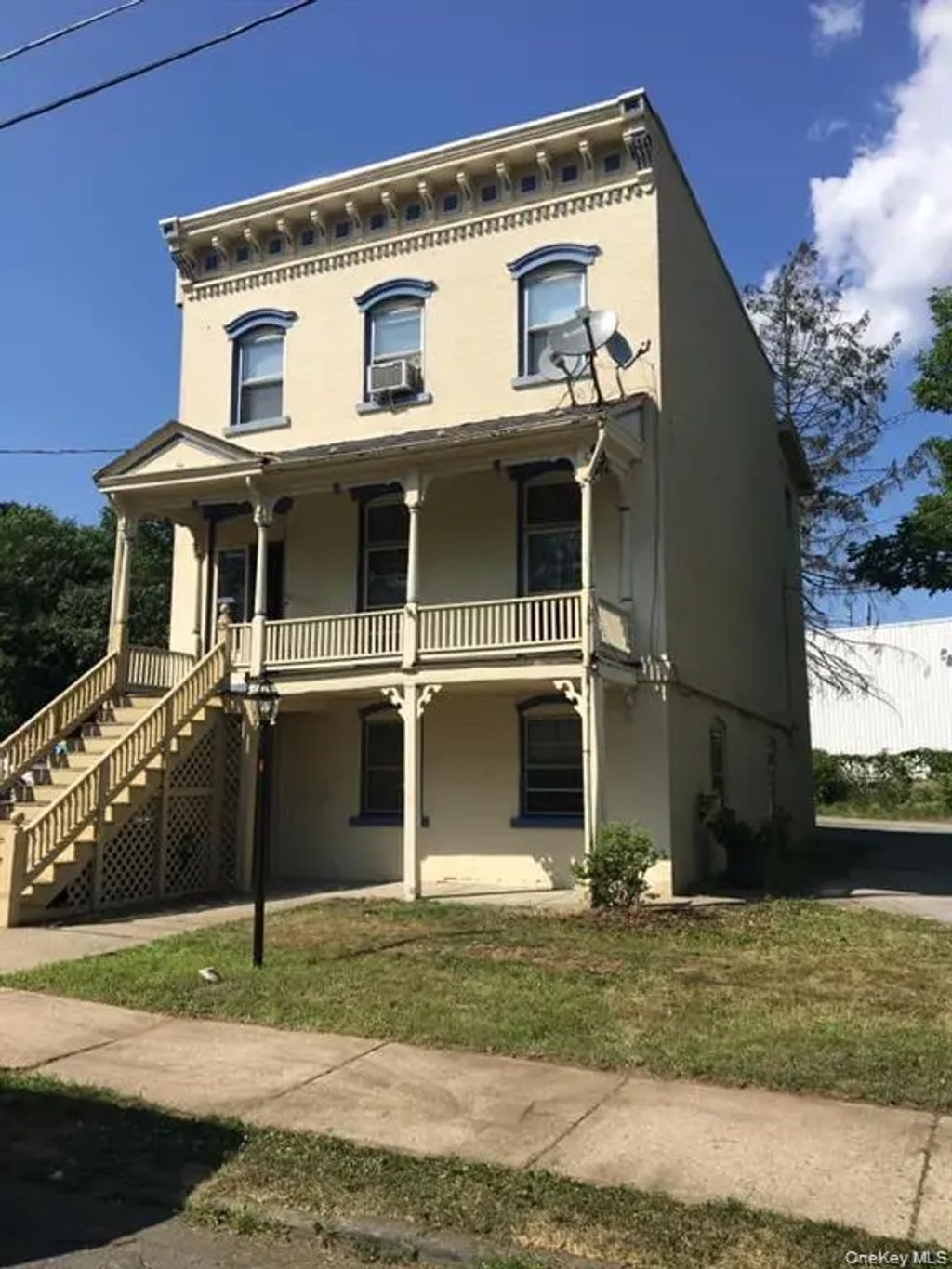 13 Benton Avenue, Middletown