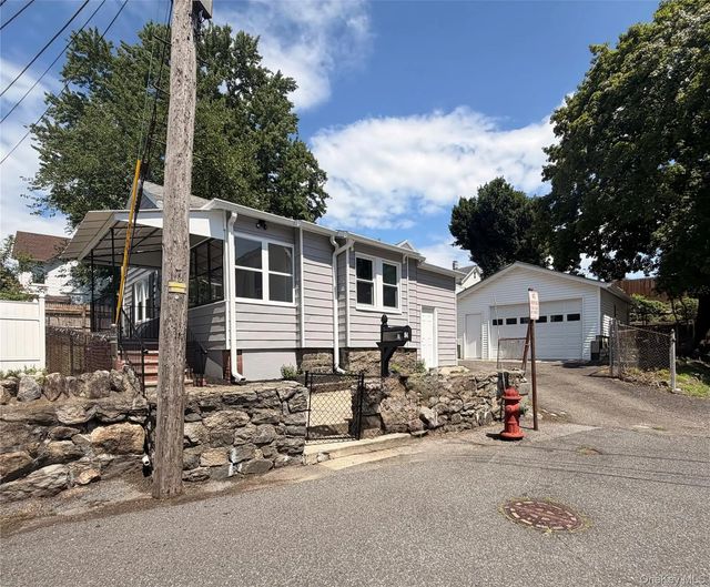 Photo of Listing #1030233