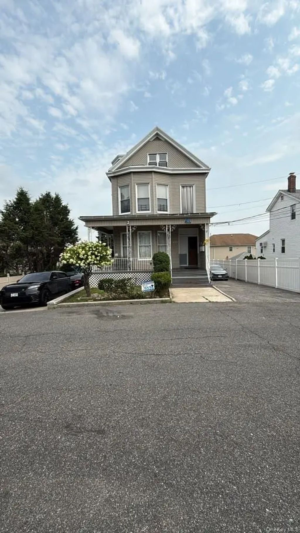 225 Edgewood Avenue, Yonkers