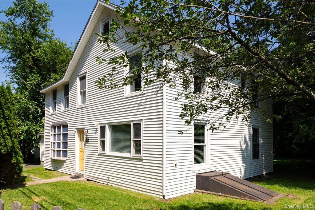 420 Rhinecliff Road, Rhinebeck
