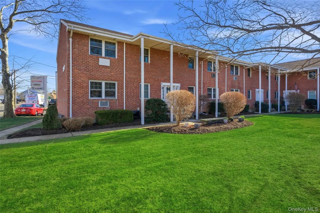 297 Merrick Road # D 1, Amityville