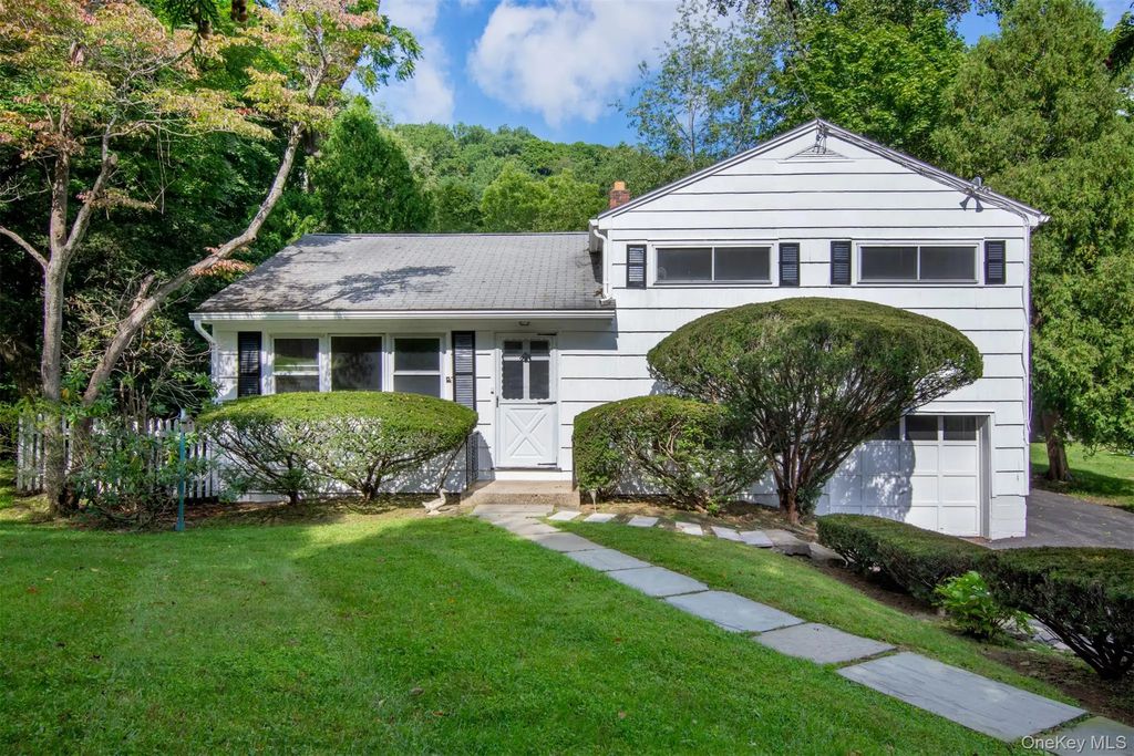 582 Washington Avenue, Pleasantville