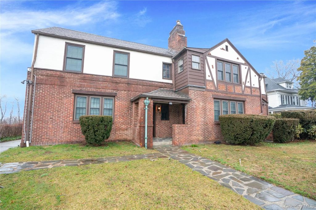320 Simpson Place, Peekskill