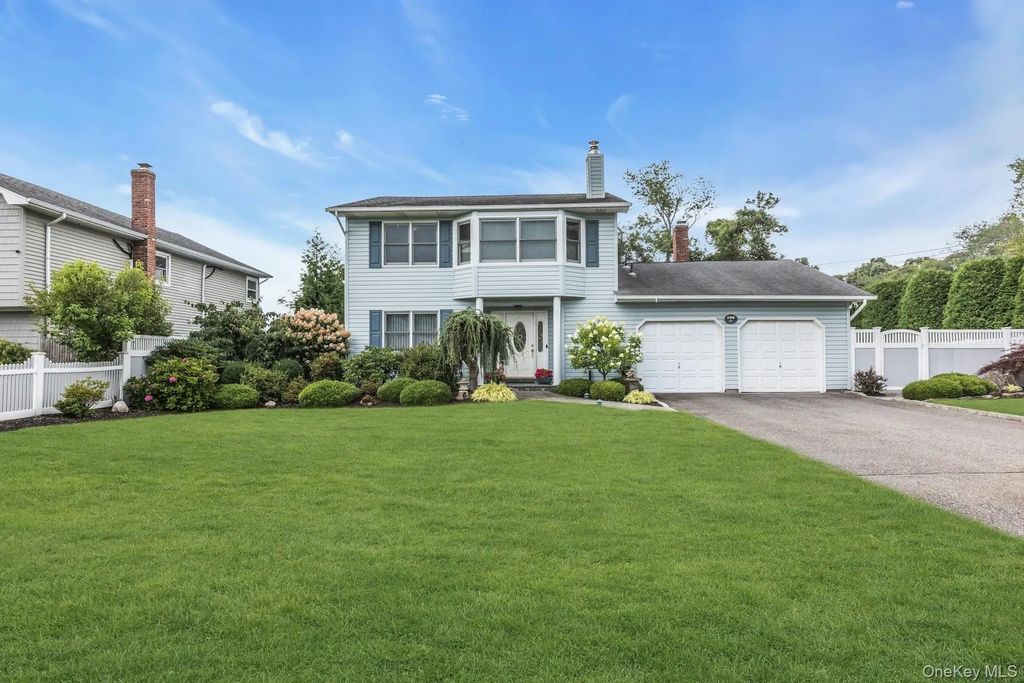 100 Middlesex Avenue, Oakdale