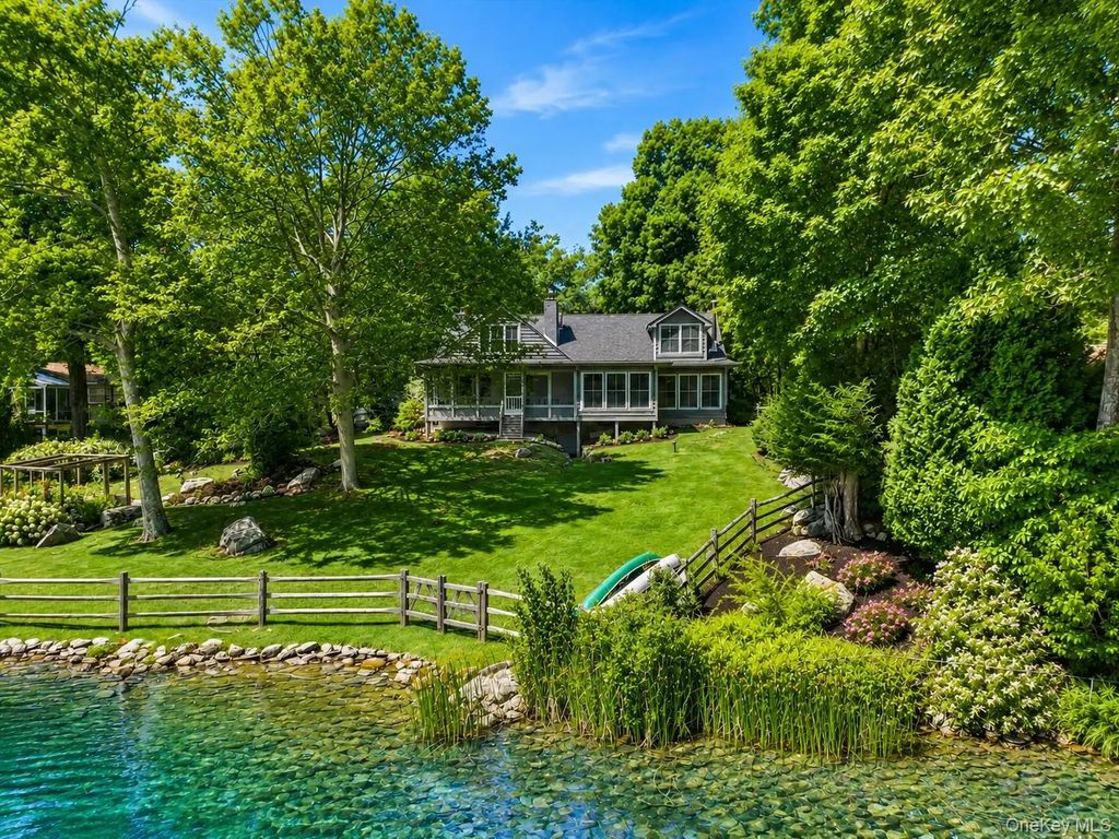 174 Lake Shore Road, Putnam Valley