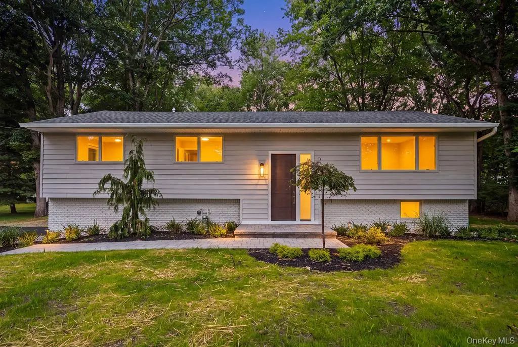 142 N Little Tor Road, New City