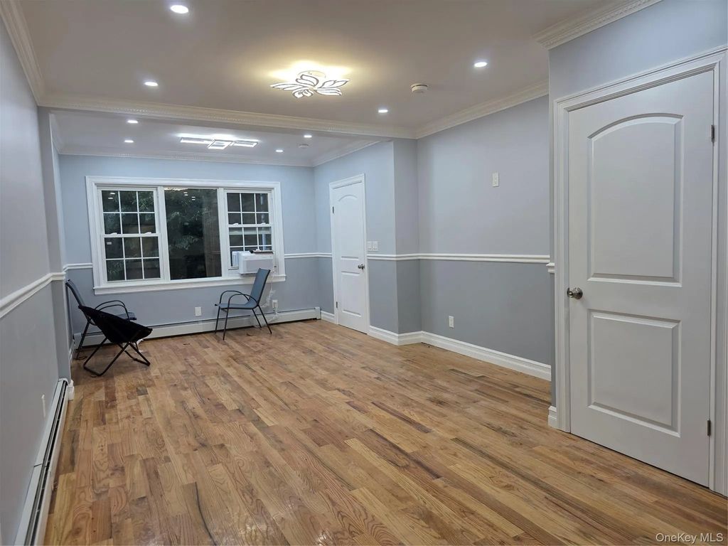 91-12 Park Lane S # 1, Woodhaven