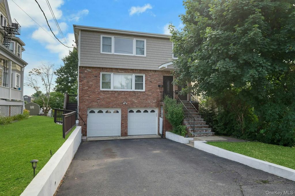162 Woodland Avenue, New Rochelle