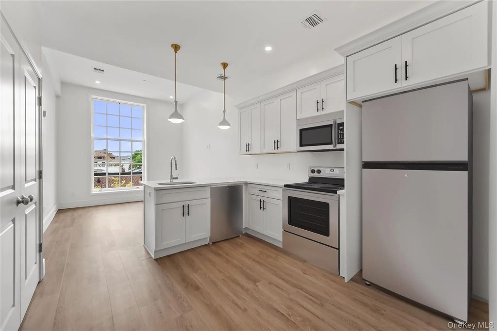 48 North Street # 302, Middletown