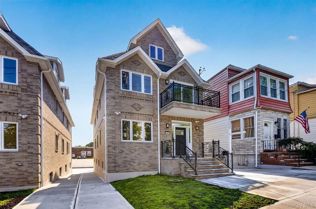 13-07 125th Street, College Point