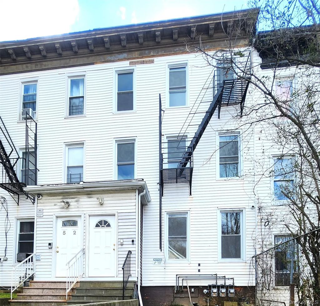 54 Herriot Street, Yonkers