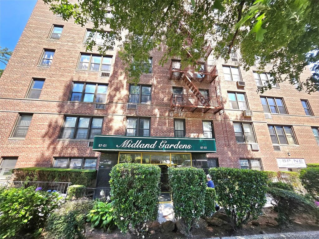 87-01 Midland Parkway # 7d, Jamaica Estates