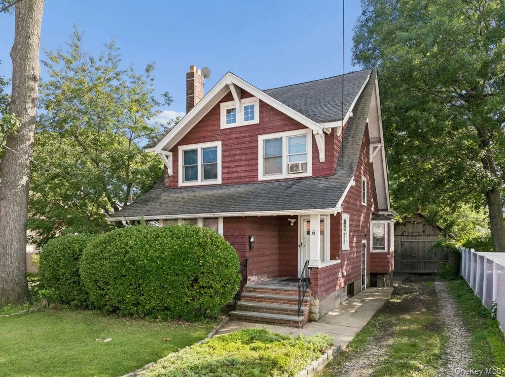 6 Forest Avenue, Valley Stream
