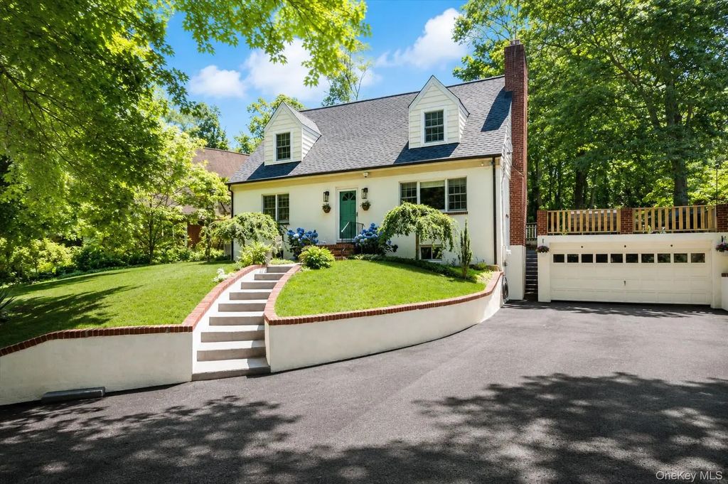 58 Elwood Road, Northport