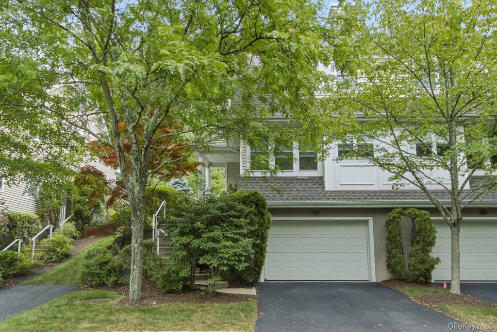 34 Briarbrook Drive, Briarcliff Manor