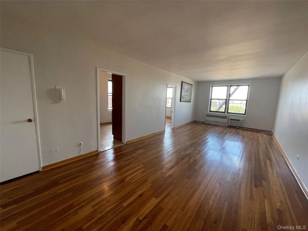 102-30 Queens Blvd # 5l, Forest Hills