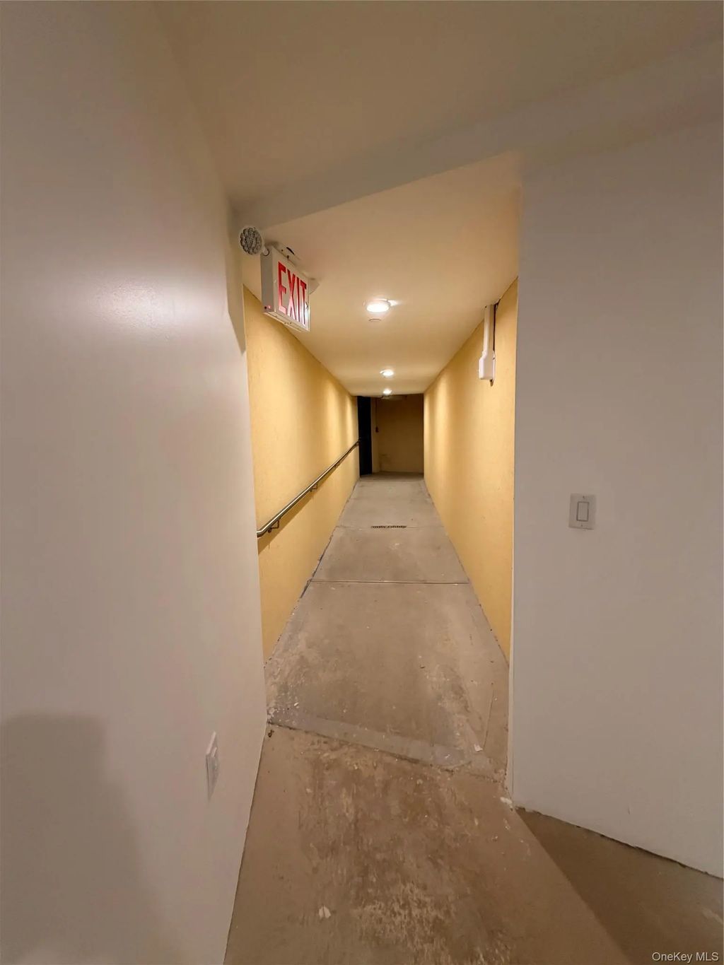 8713 Homelawn Street, Jamaica