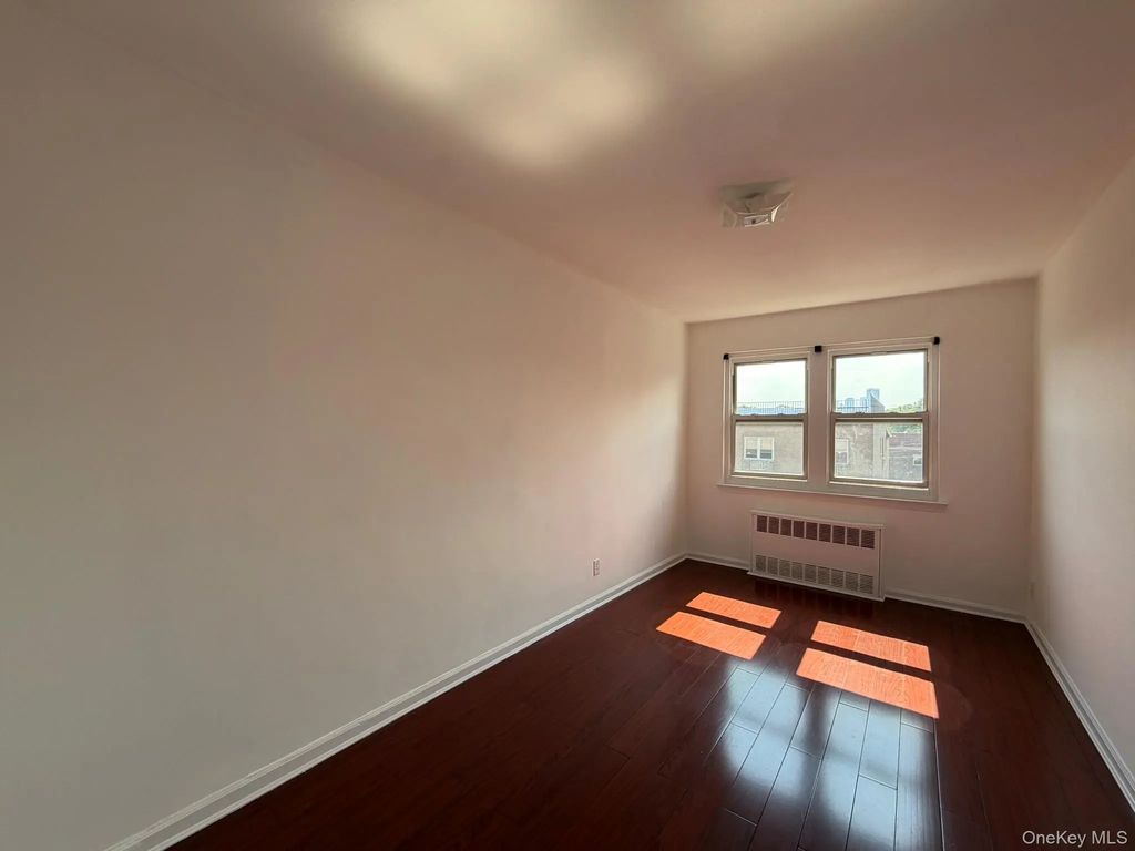 3220 56th Street # 3, Woodside