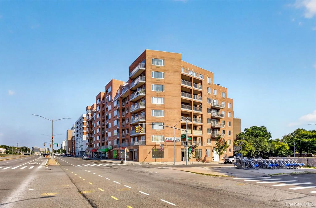 63-14 Queens Boulevard # 3m, Woodside