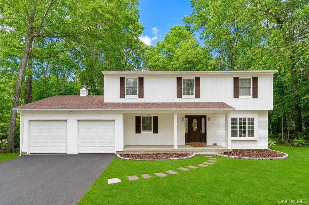 1540 Laurelwood Drive, Laurel