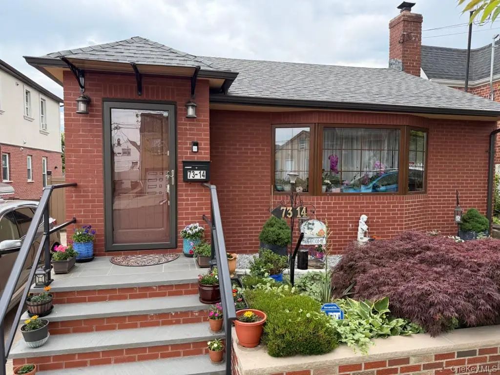 7314 69th Avenue, Middle Village