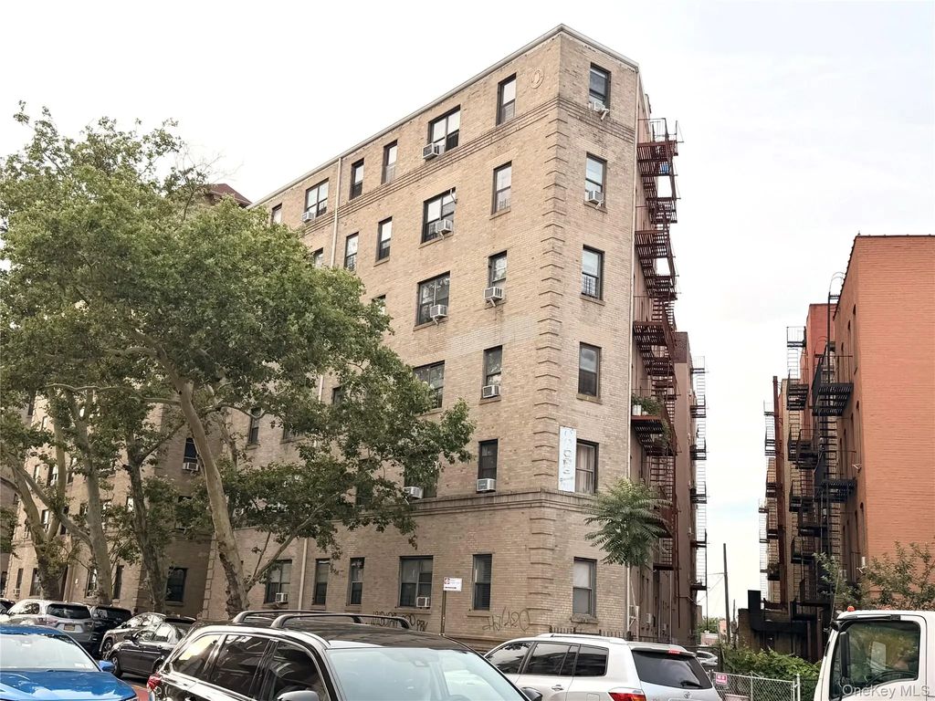 70-35 Broadway # C19, Jackson Heights