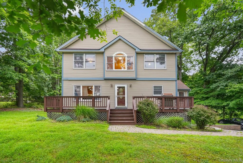 108 Ridge Road, Highland Mills
