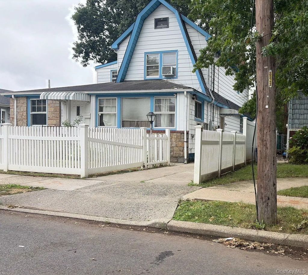 840 Kings Parkway, Baldwin