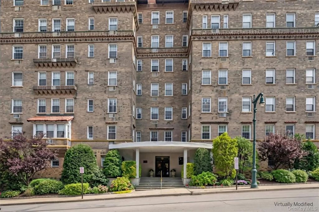 16 N Chatsworth Avenue # 606, Larchmont