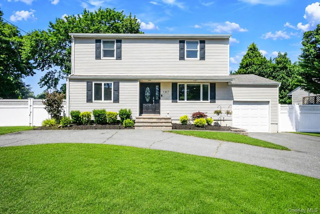 107 Terry Road, Sayville