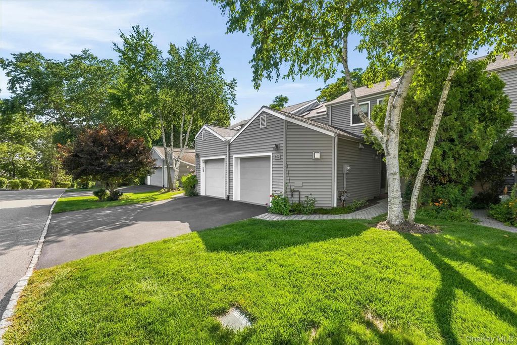 93 Bridle Path Road, Ossining