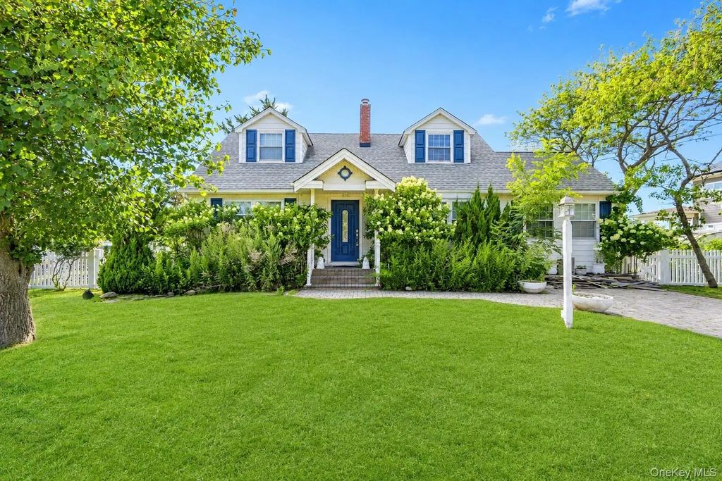 62 Grandview Drive, Shirley