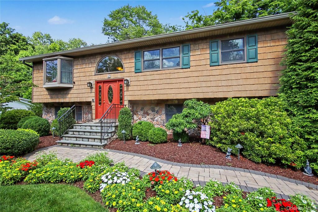 17 Scotsdale Road, Carmel