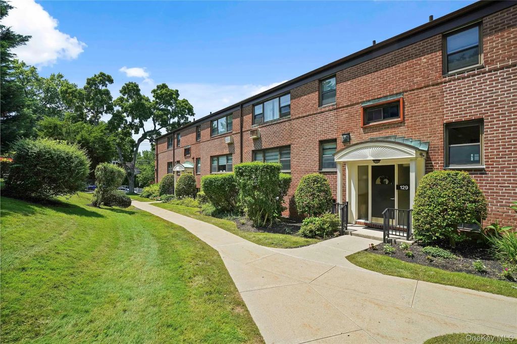 129 Beacon Hill Drive # F15, Dobbs Ferry
