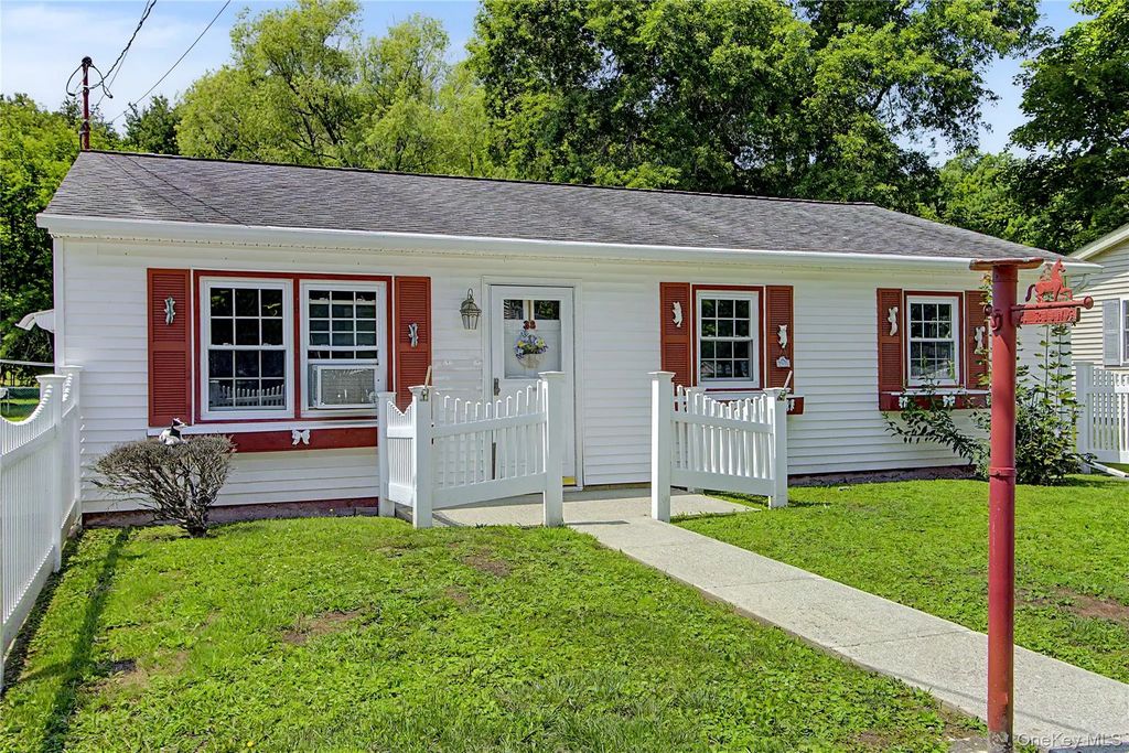 38 Seely Street, Walden