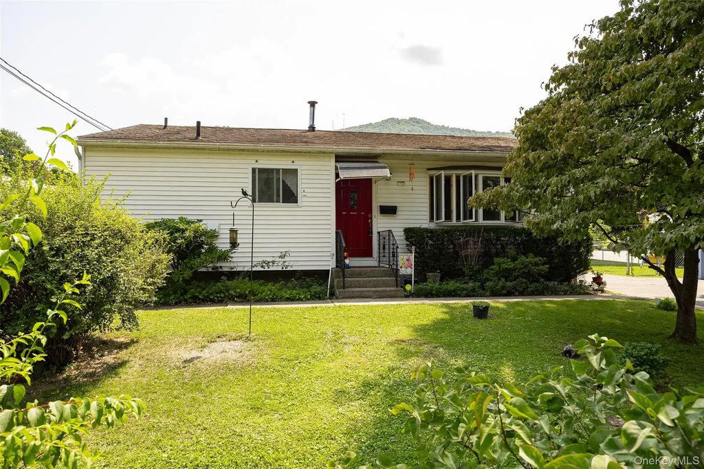76 Phillips Street, Beacon