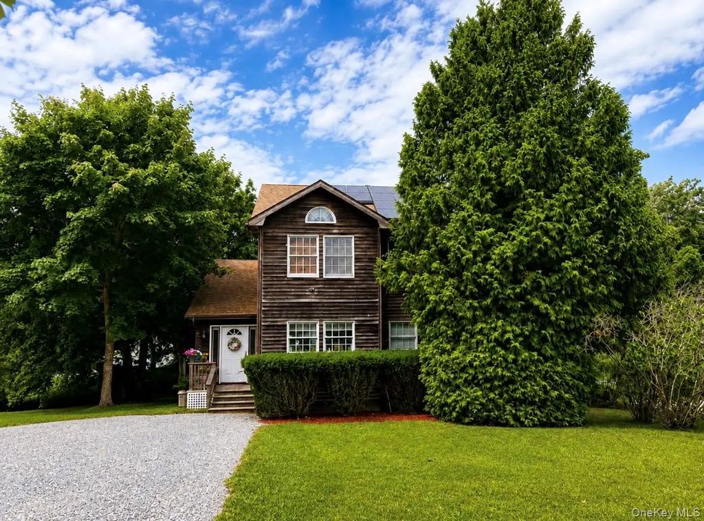 27 Depot Road, Westhampton Beach