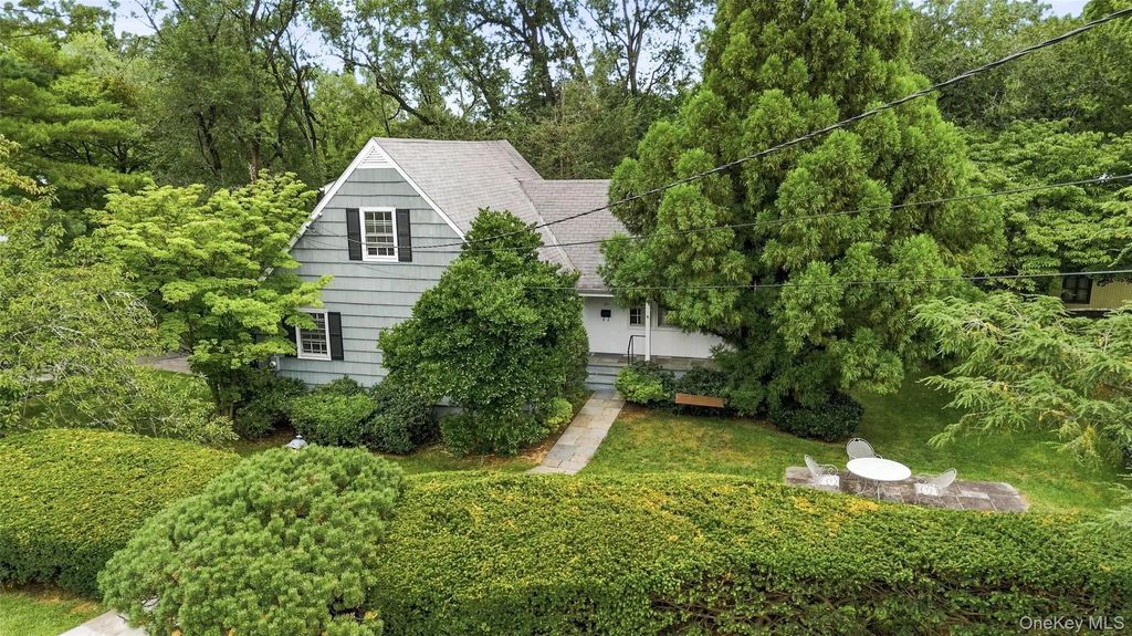 20 Bird Place, White Plains
