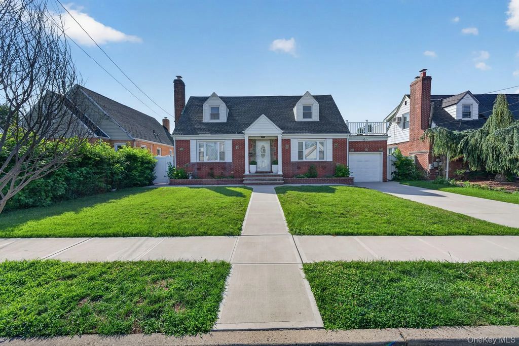 69 Bank Street 1fl, Valley Stream
