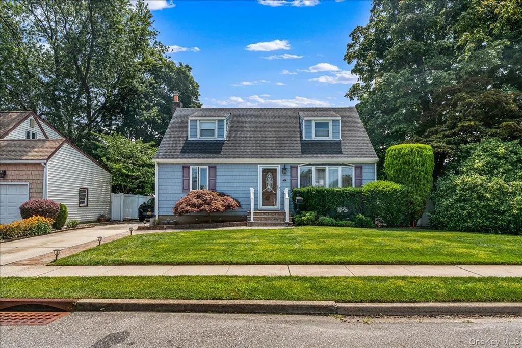 2 Gateway, Farmingdale