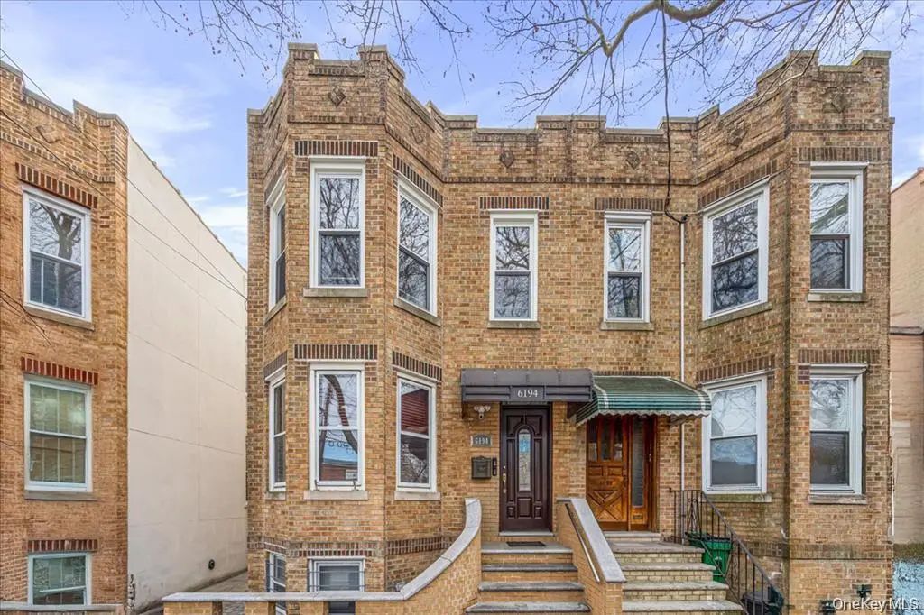 6194 Grove St, Ridgewood