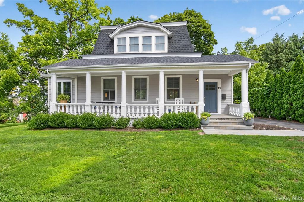 15 Bayview Avenue, Port Washington
