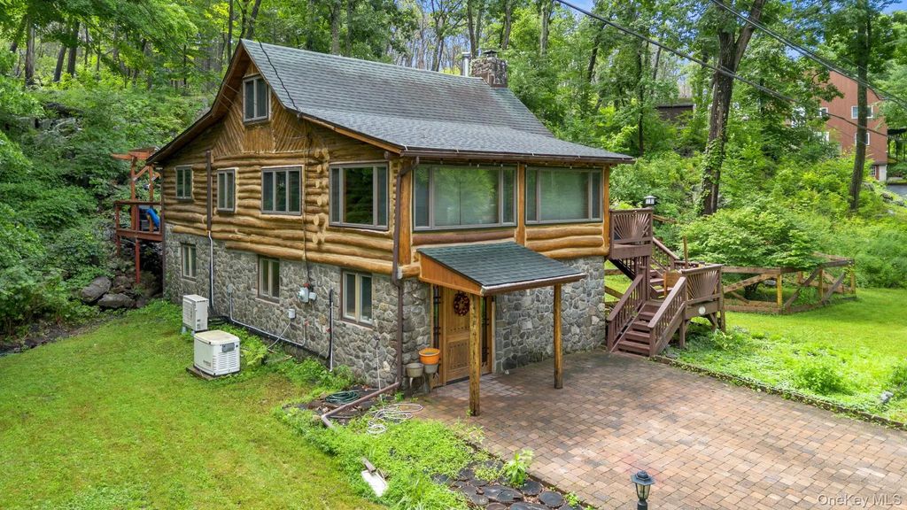 28 Cliff Road, Greenwood Lake